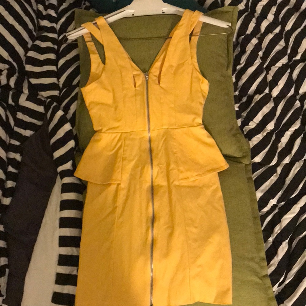 Yellow Bodycon Dress - Picture 2 of 2